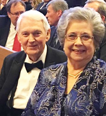 Marshall and Jean Pope at their granddaughter's 2016 wedding in Chicago.