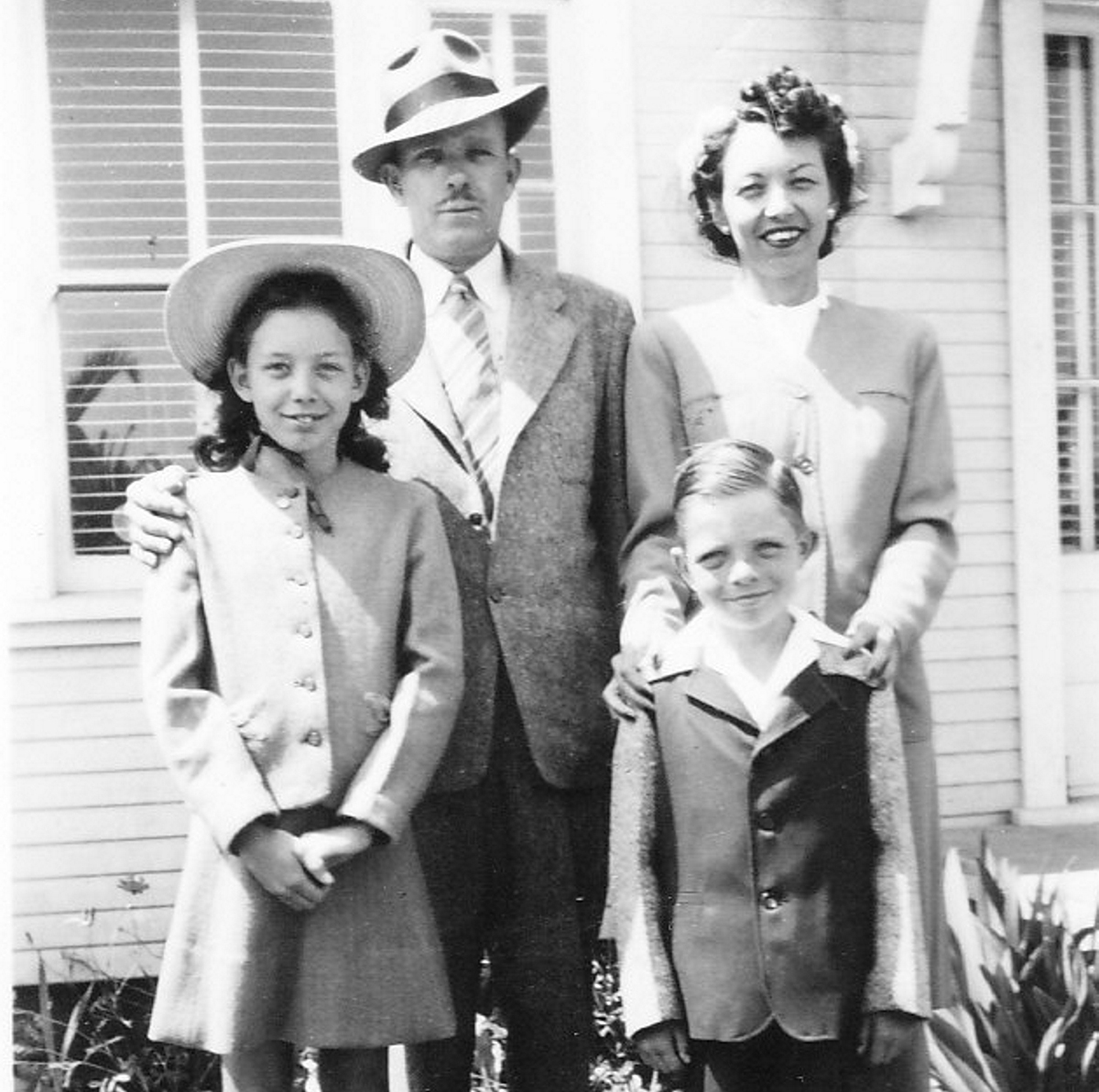 Bill's family: Sue Donna, Bill, Dorothy and Jerry Elde Stancil.